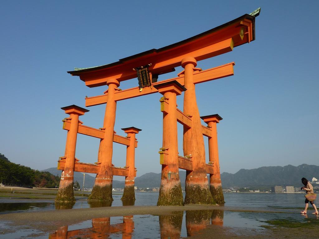 Miyajima Seaside Hotel Itsukushima Bagian luar foto