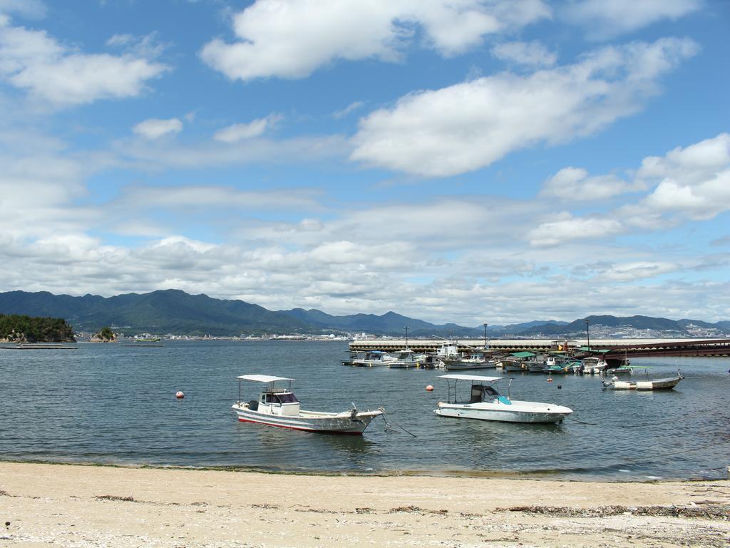 Miyajima Seaside Hotel Itsukushima Bagian luar foto