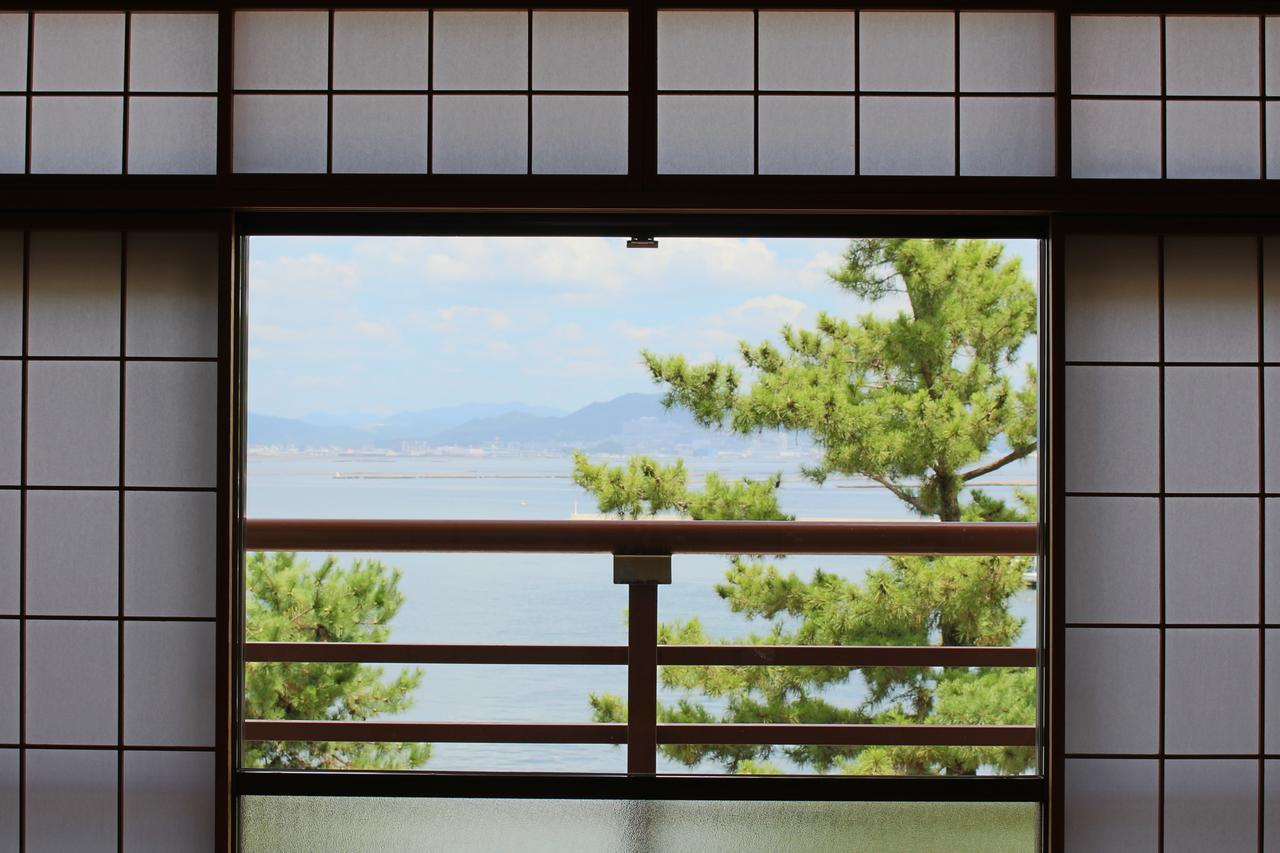 Miyajima Seaside Hotel Itsukushima Bagian luar foto