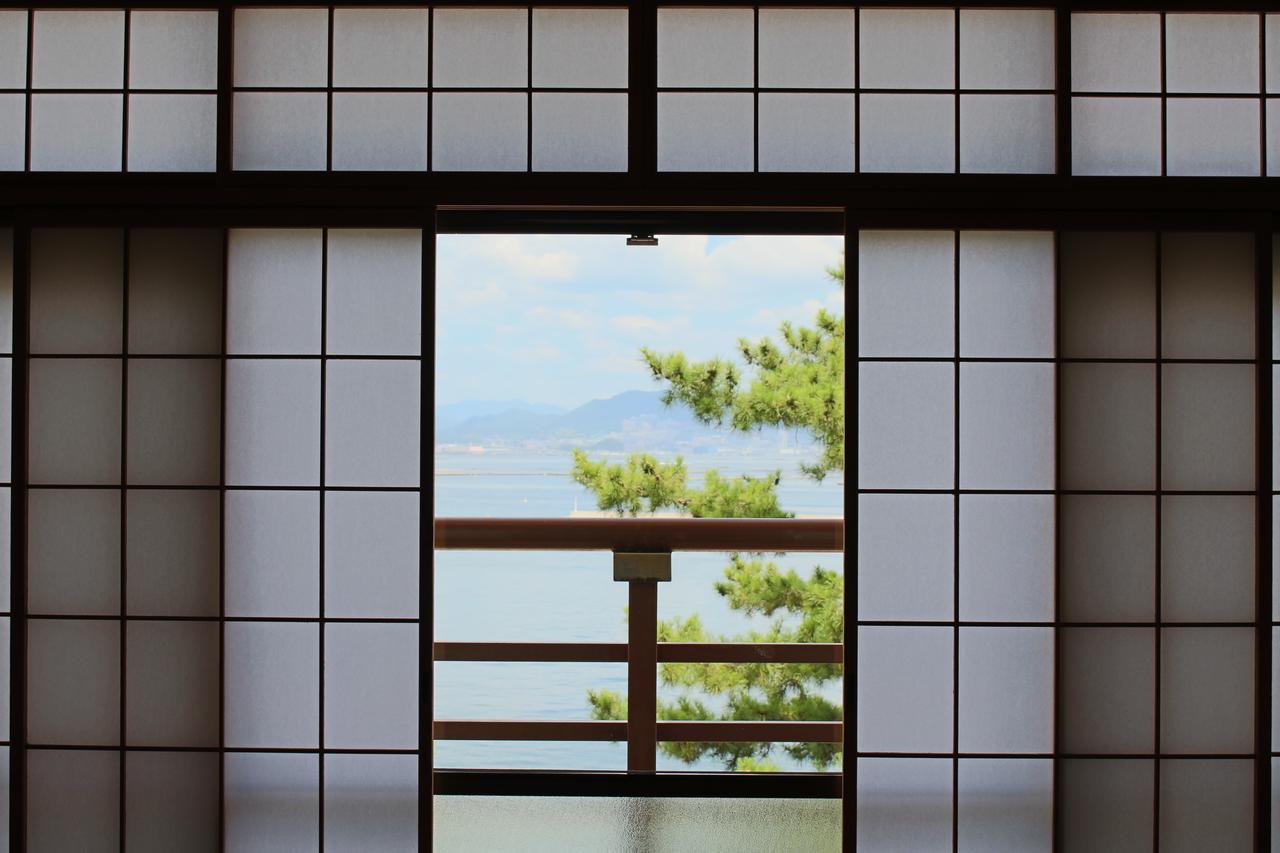 Miyajima Seaside Hotel Itsukushima Bagian luar foto